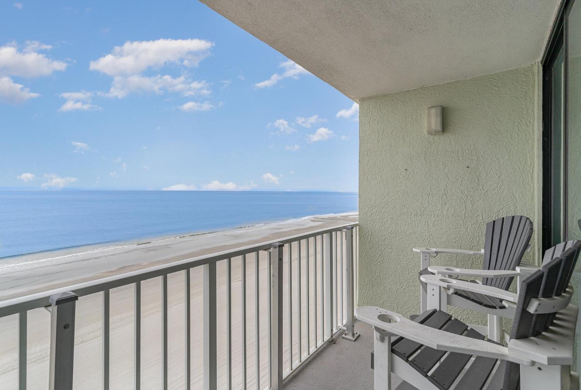 Sands Beach Club Briarcliffe Acres Экстерьер фото